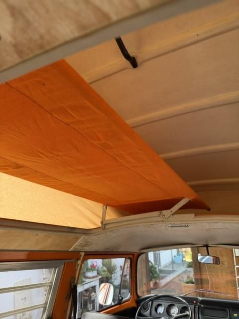 Volkswagen VW Bus T2 Westfalia