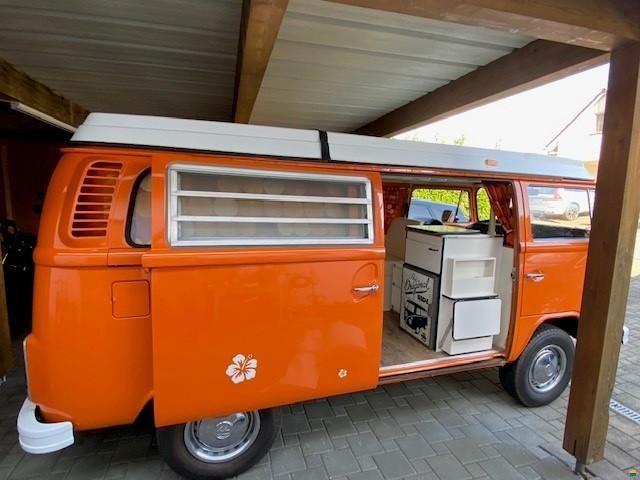 Volkswagen VW Bus T2 Westfalia