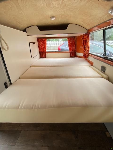 Volkswagen VW Bus T2 Westfalia
