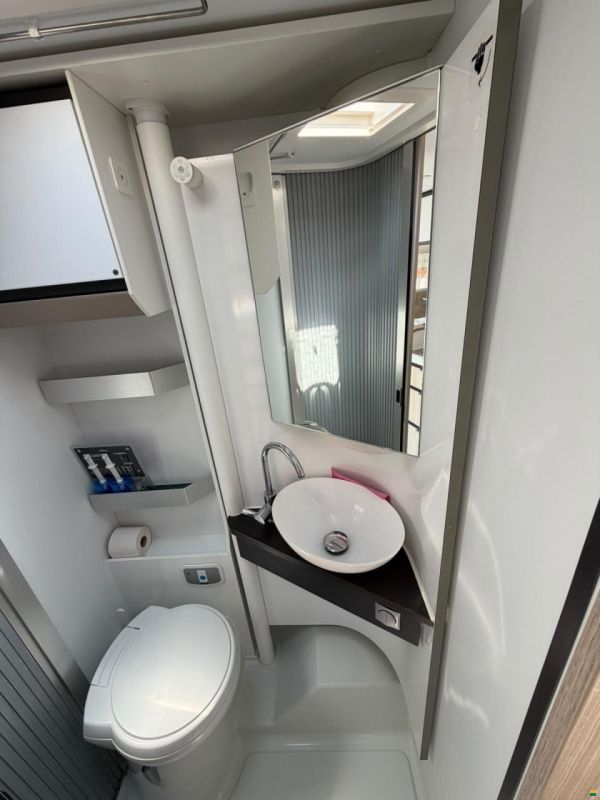 Fiat **ADRIA COMPACT PLUS DL*9GANG STUFENLOS*