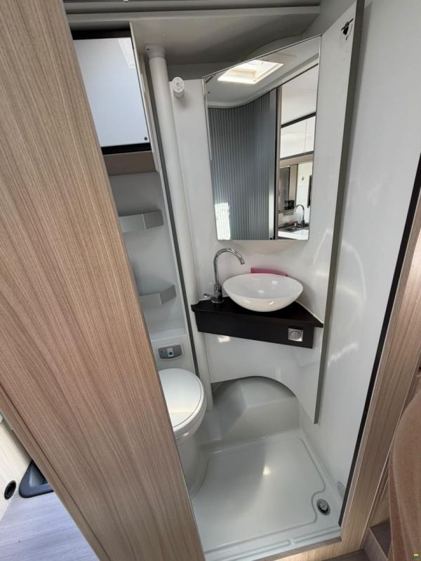 Fiat **ADRIA COMPACT PLUS DL*9GANG STUFENLOS*