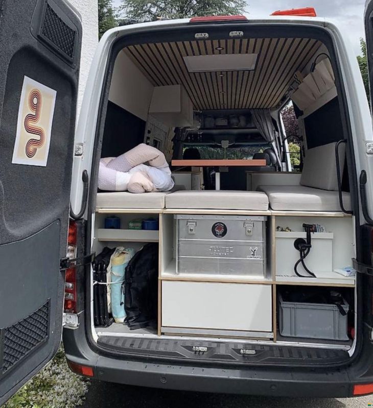 Mercedes Benz Sprinter