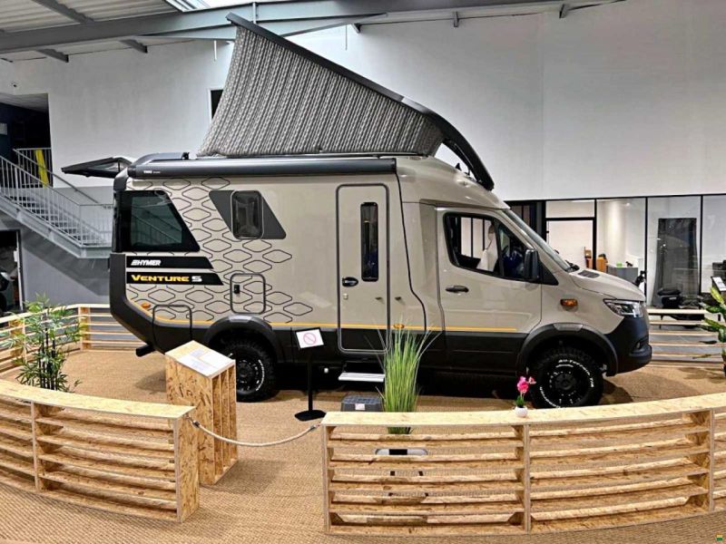 Hymer Venture S