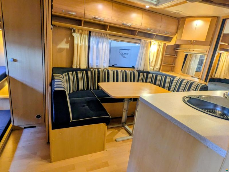 Dethleffs Camper 560 FMK