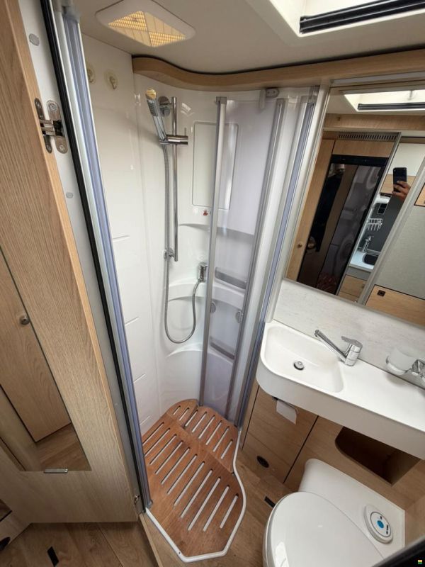 Mercedes Benz ***HYMER 580BMC***NEUWERTIG**LÄNGSBETT**
