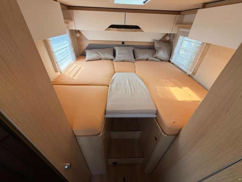 Mercedes Benz ***HYMER 580BMC***NEUWERTIG**LÄNGSBETT**