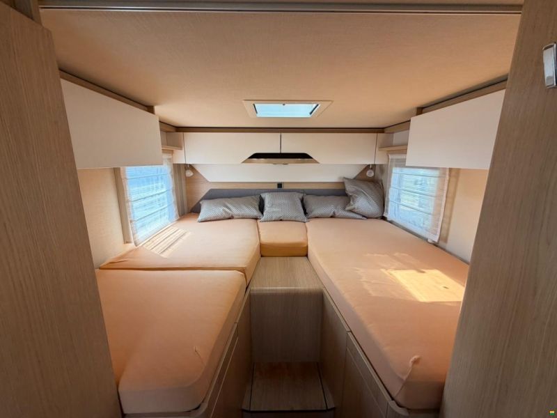 Mercedes Benz ***HYMER 580BMC***NEUWERTIG**LÄNGSBETT**
