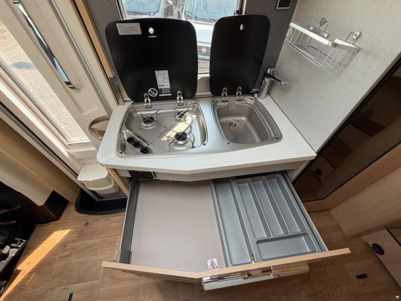 Mercedes Benz ***HYMER 580BMC***NEUWERTIG**LÄNGSBETT**