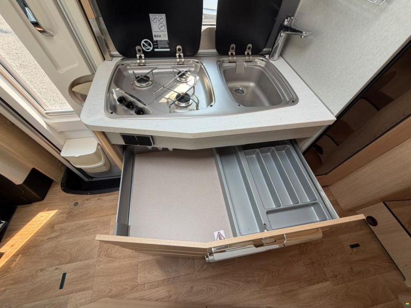 Mercedes Benz ***HYMER 580BMC***NEUWERTIG**LÄNGSBETT**