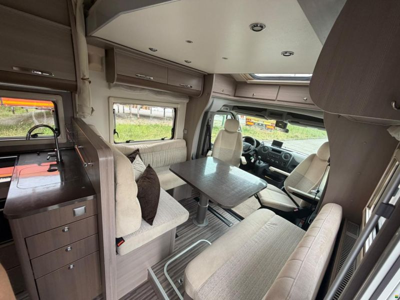 Renault *ADRIA*MATRIX*AUTOMAT*LÄNGSBETT*HUBBETT*