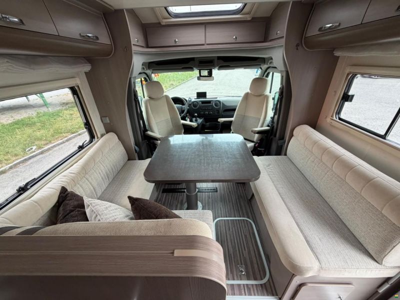 Renault *ADRIA*MATRIX*AUTOMAT*LÄNGSBETT*HUBBETT*