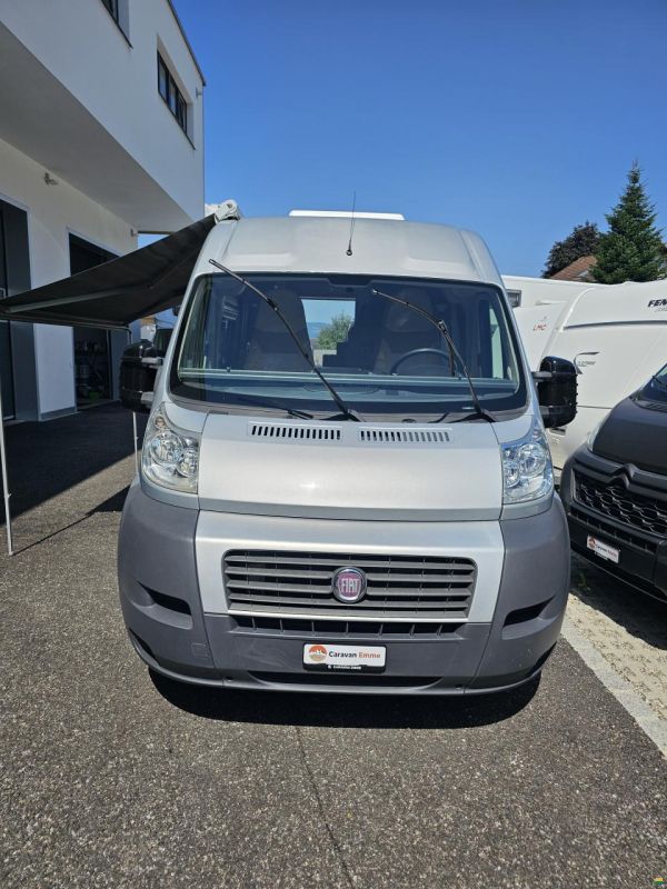 Pössl Globecar R540 mit Doppelbett, Solar!