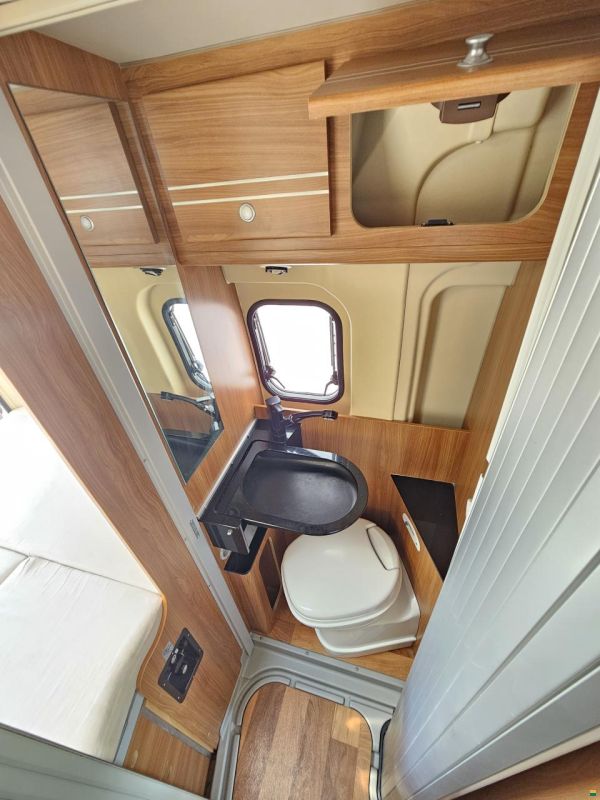 Pössl Globecar R540 mit Doppelbett, Solar!
