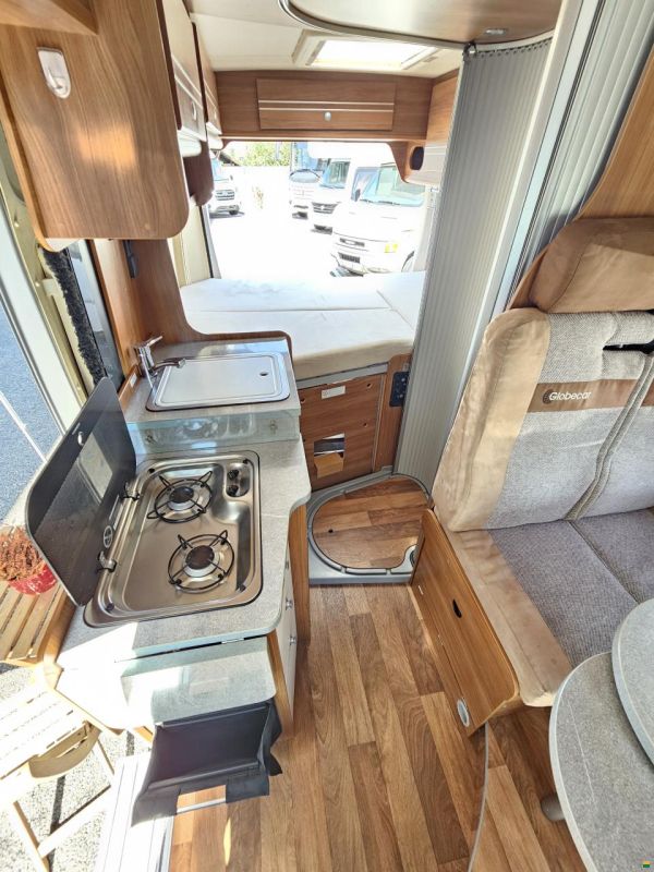 Pössl Globecar R540 mit Doppelbett, Solar!