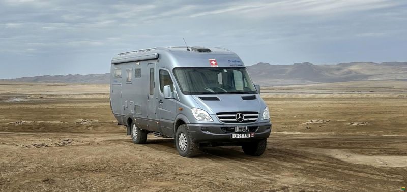 Starliner Desert Falcon by Maurer