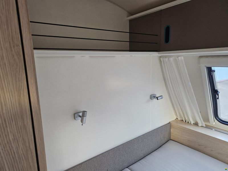 Adria Aviva E 400 PS