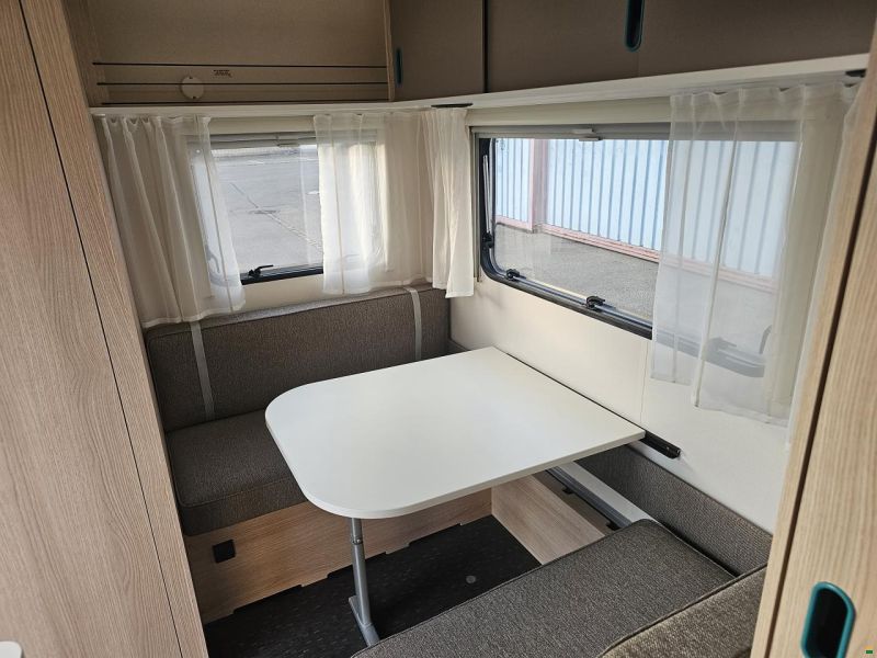 Adria Aviva E 400 PS