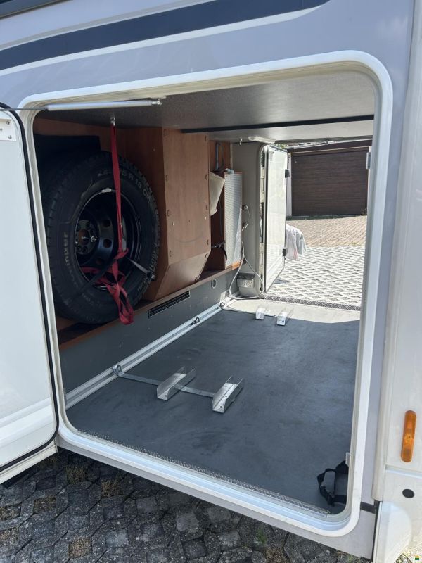 Carthago C-Compactline I143LE