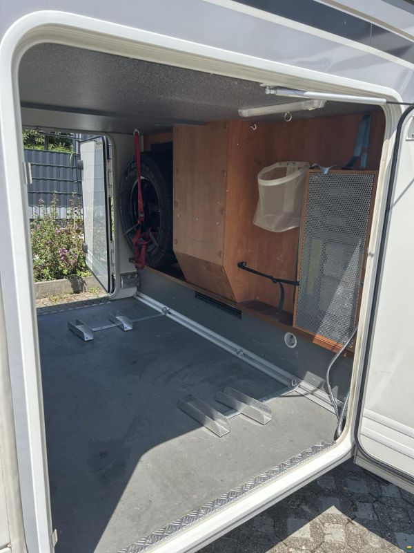 Carthago C-Compactline I143LE
