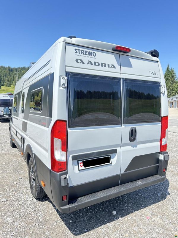 Adria Twin Supreme 640 SGX