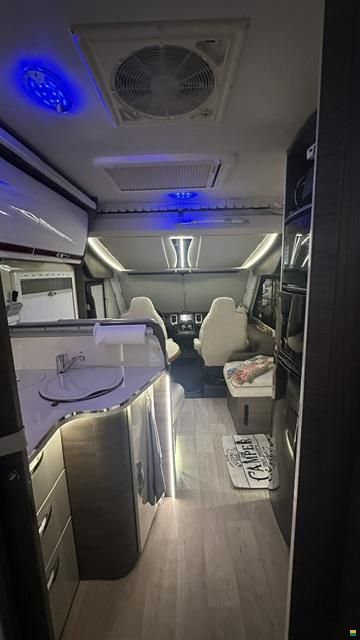 McLouis Nevis 76 Diamond