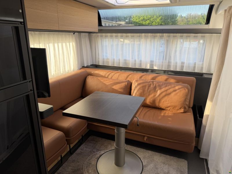 Adria Astella 754DP