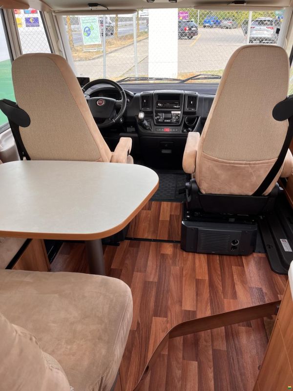 Hymer Exsis i578