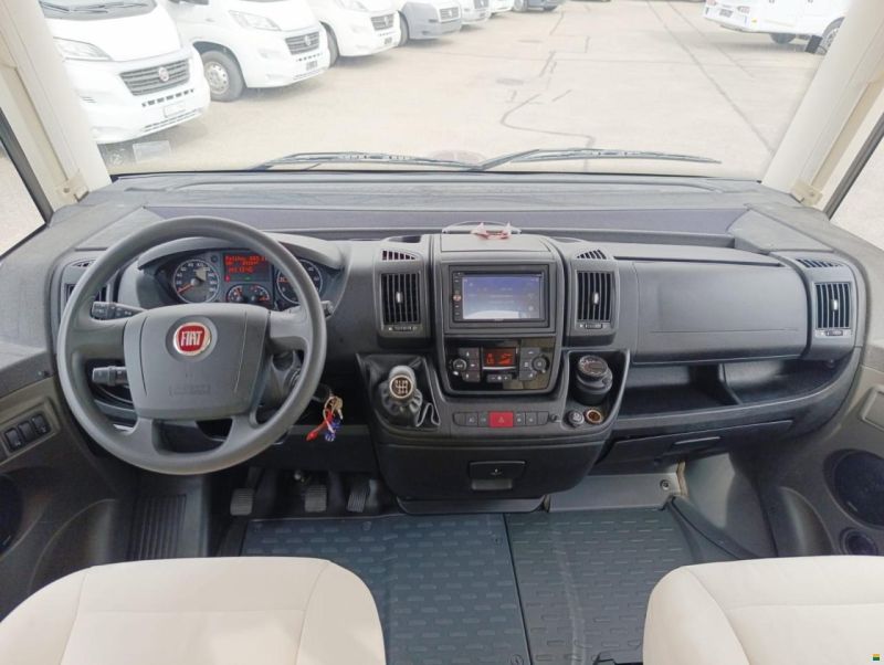 Hymer Exsis i 578