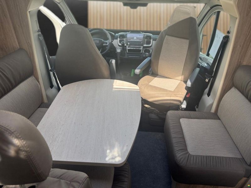 Eura Mobil Profila T 695 EB