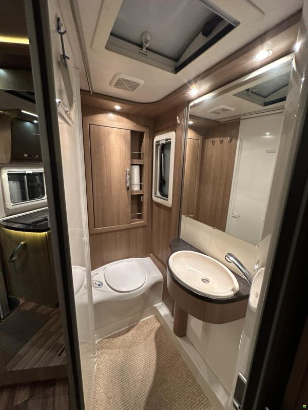 Hymer B 544