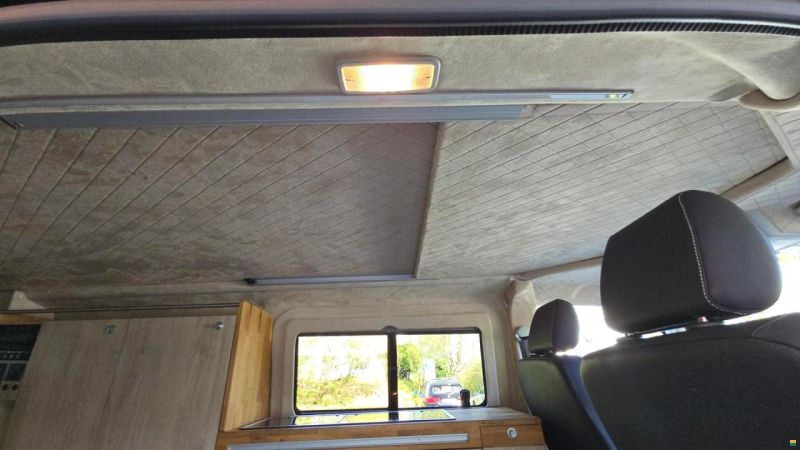 Across Car VW Transporter Wanderer T6.1