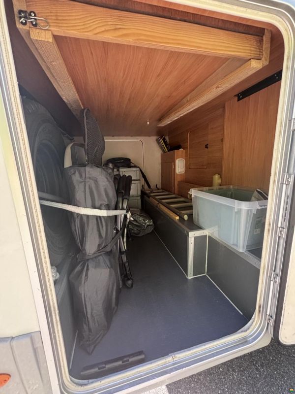 Adria Mercedes-Benz StarGo 670SP
