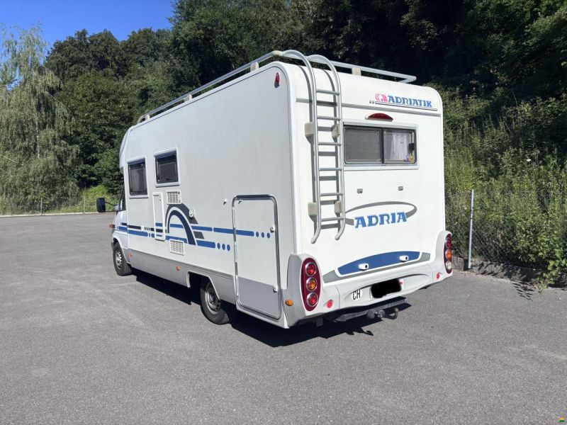 Adria Mercedes-Benz StarGo 670SP
