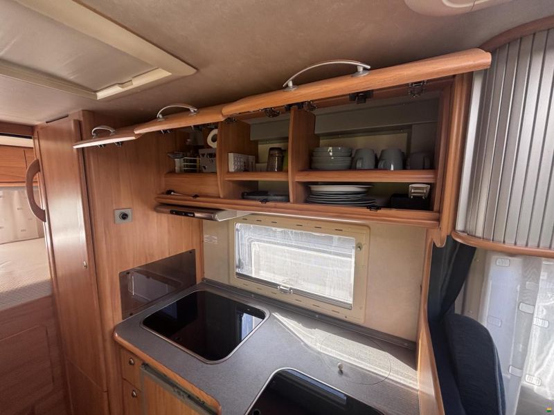 Adria Mercedes-Benz StarGo 670SP