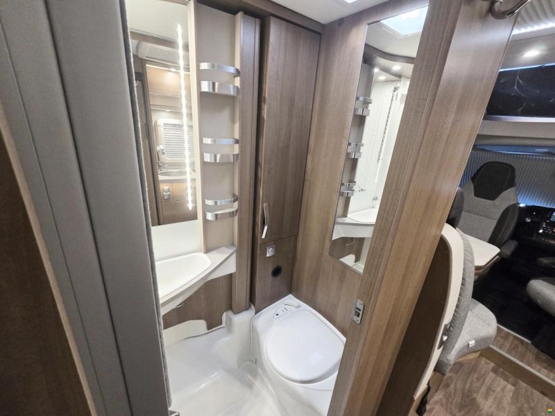 Knaus VAN TI 650 MEG PLATINUM SELECTION 2.0