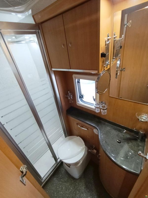 Iveco Starliner by Maurer