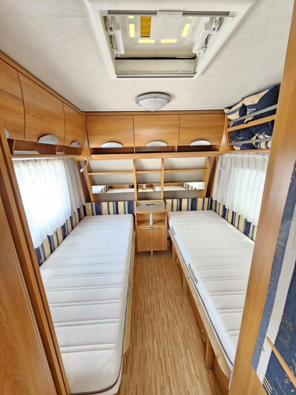 Hymer Eriba 530 mit Einzelbett, Mover!