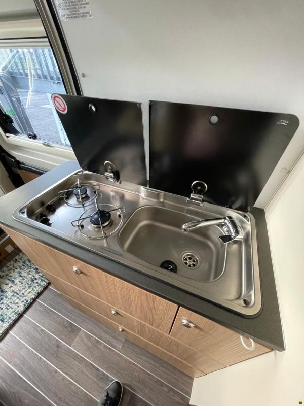 Adria P TWIN 600 SPT Platinum