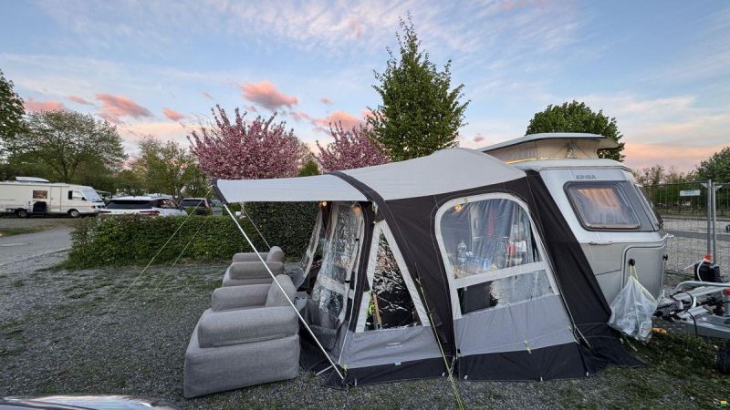 Hymer ERIBA Troll 60 Edition - Längsbett