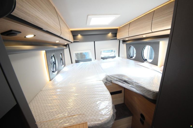 Malibu Van first class-two rooms coupé 640 LE RB