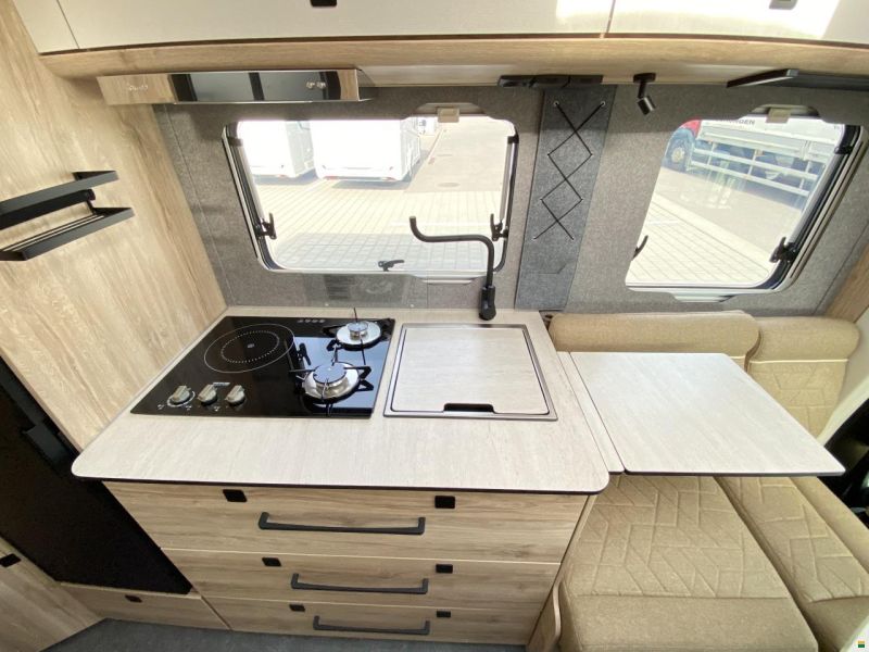 Eura Mobil Xtura XT 686 EF