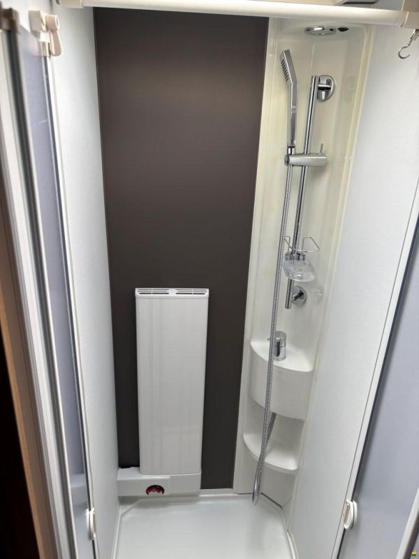 Adria Matrix M 670 SL