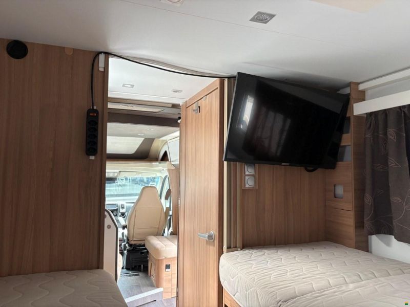 Adria Matrix M 670 SL