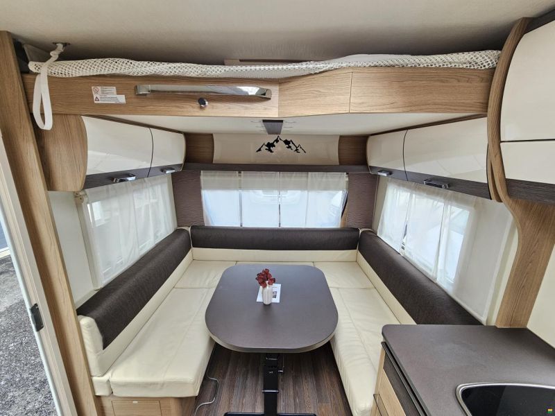 Bürstner Averso Plus 500ts mit Hubbett, Dachklima