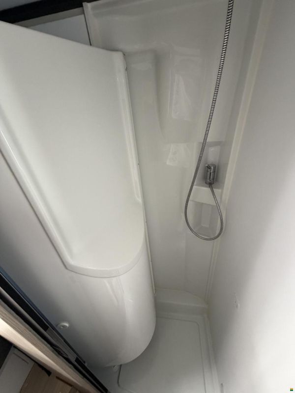 Adria Twin Plus 600 SPB