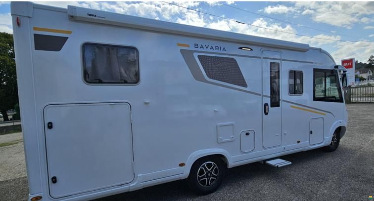 Bavaria I740FGJ Nomade