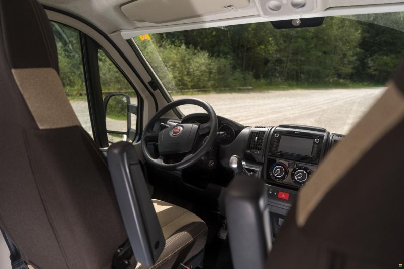 Eura Mobil Profila T 675 SB