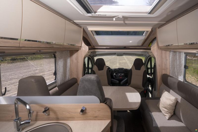 Eura Mobil Profila T 675 SB