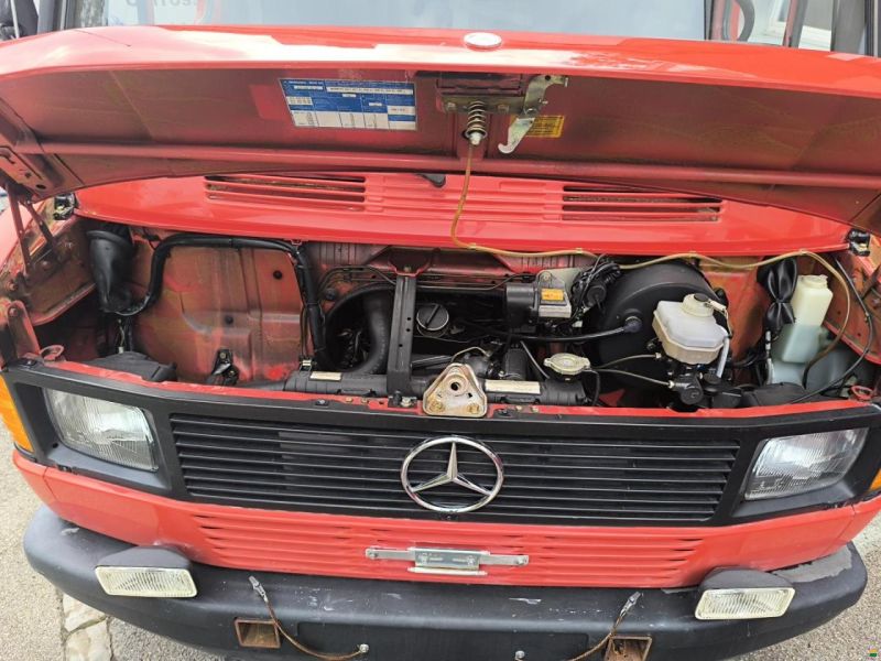 Mercedes Benz 410