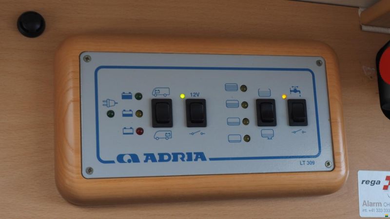 Adria Twin M